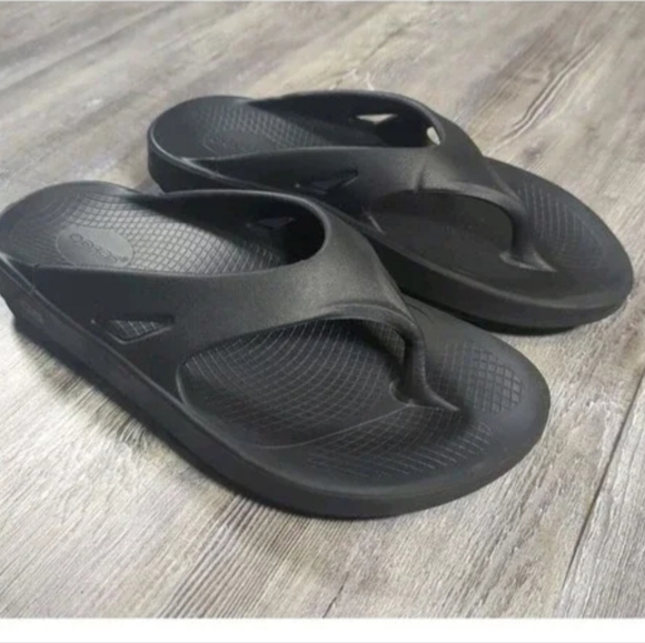 Women's OOFOS Recovery Sandals Sz 5.5/6 - Picture 1 of 3